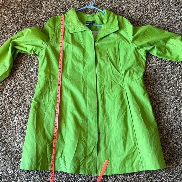 Eddie Bauer | Green Outdoor Jacket - Picture 10 of 10